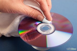 Изображение с названием Clean a DVD Step 5